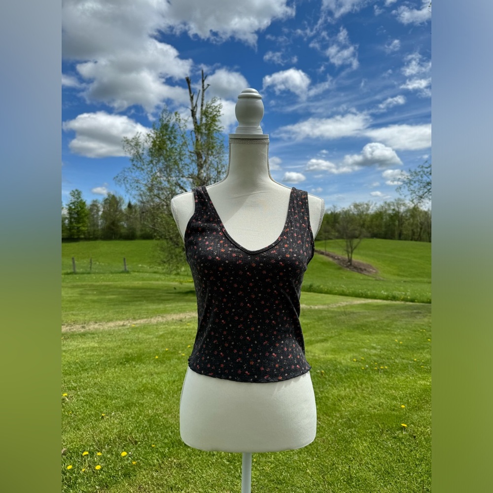 Semi Cropped Tank top